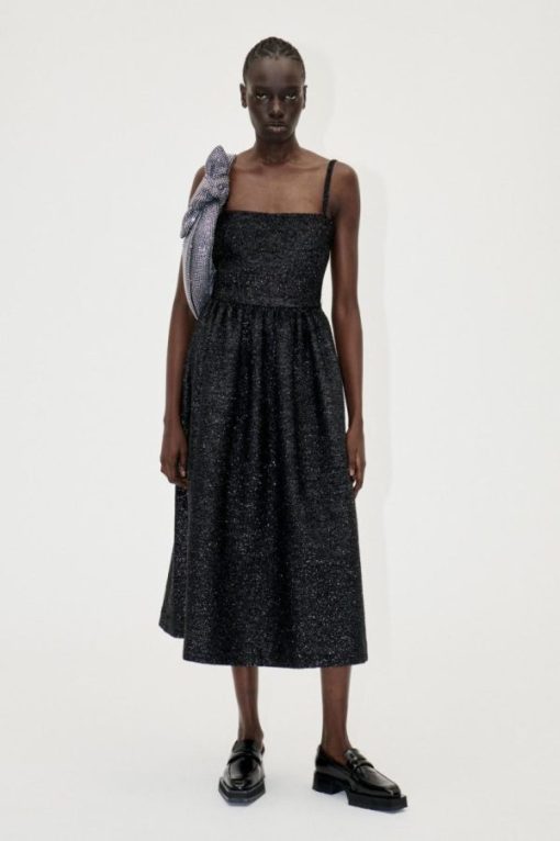 Embroiderystories.shopbfce092128 1