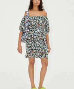 Embroiderystories.shopc195038983 1